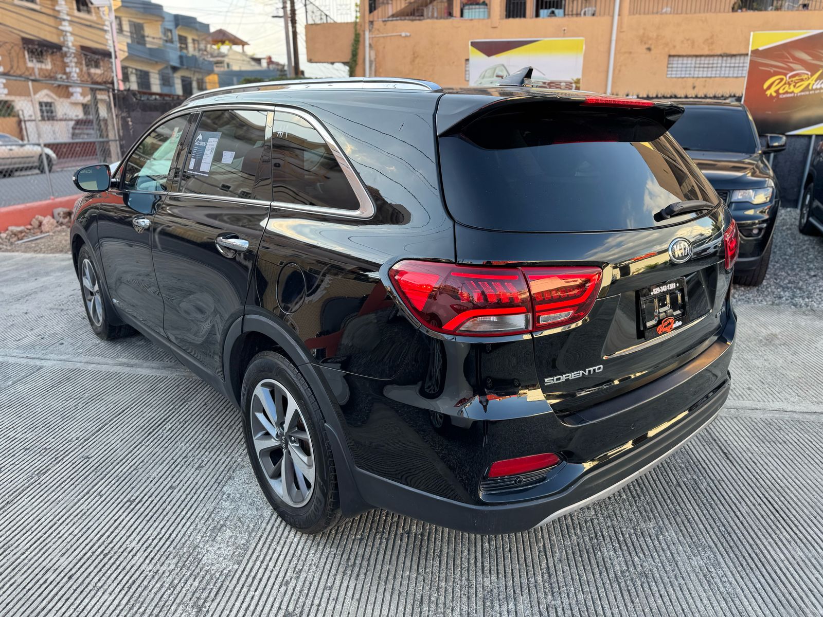 jeepetas y camionetas - Kia Sorento EX 2019 3