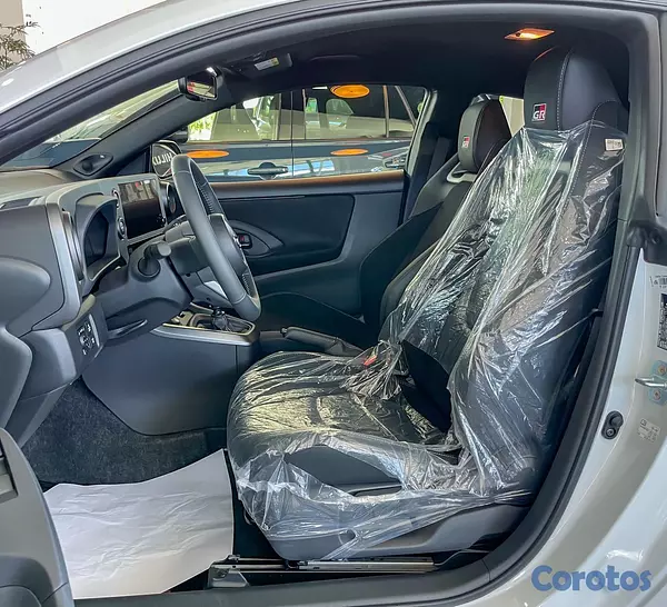 carros - Toyota Yaris GR 2026 5
