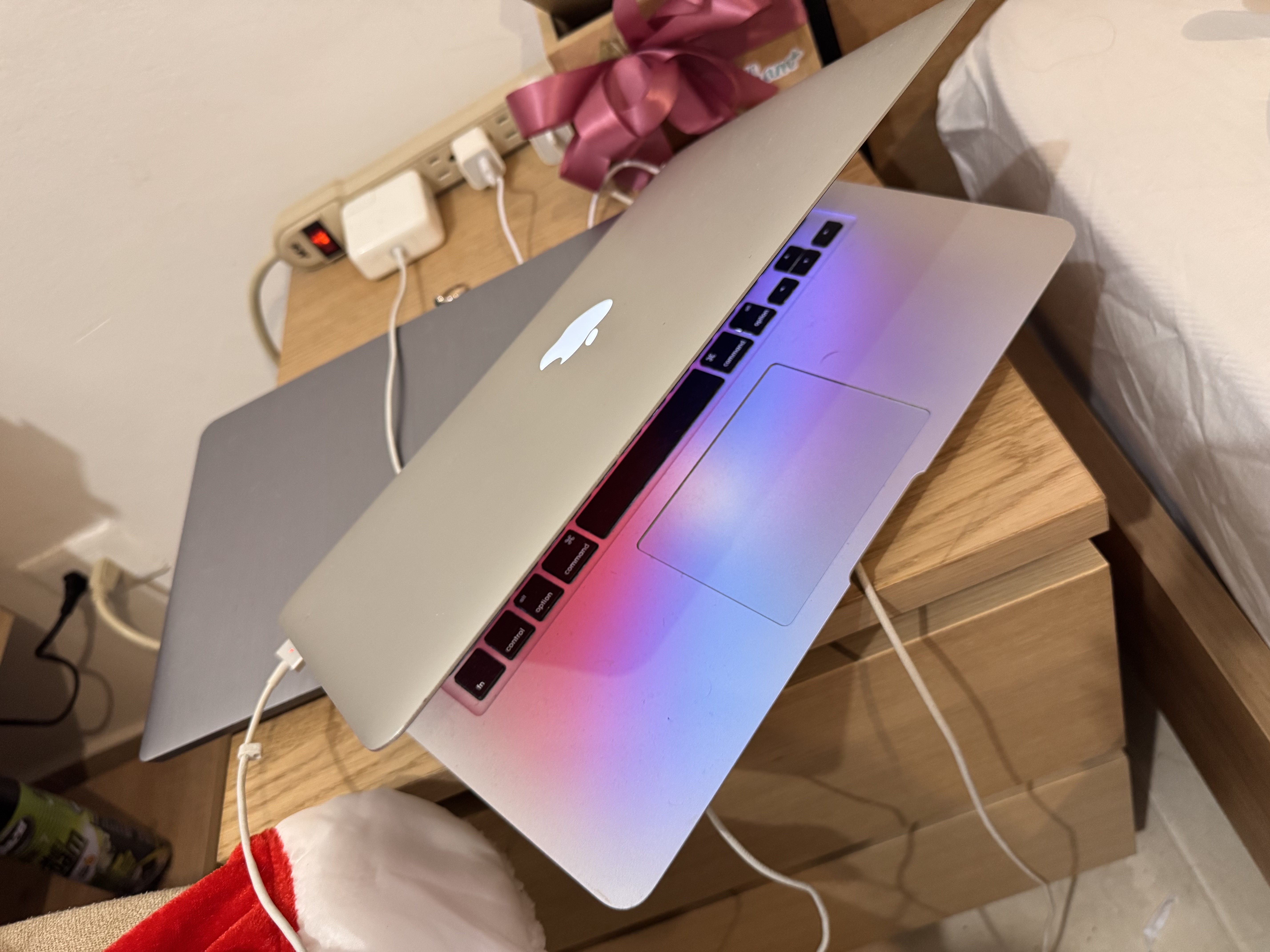 computadoras y laptops - MacBook Air 2013 negociable  4
