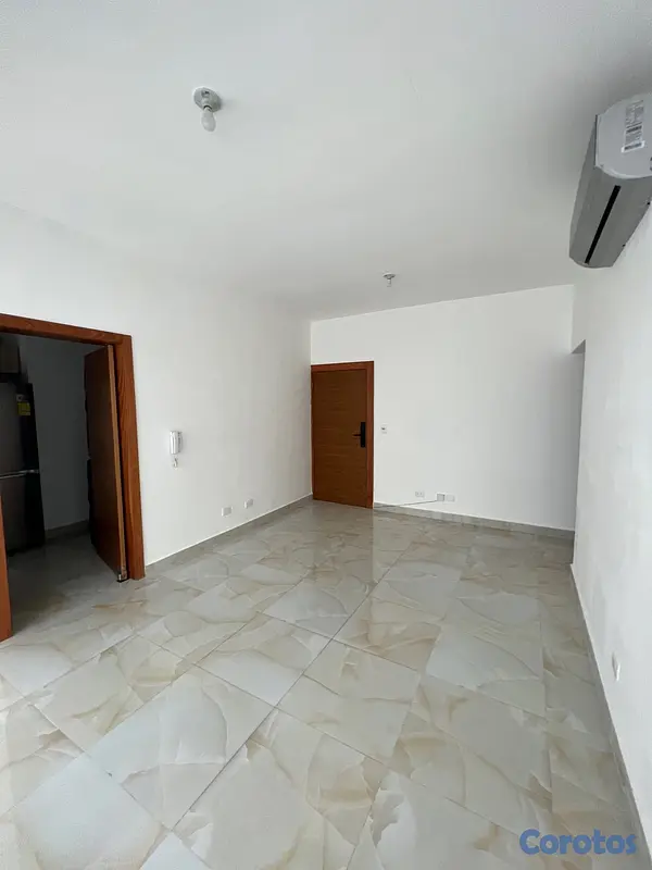 apartamentos - Apartamento con línea blanca en Naco  9