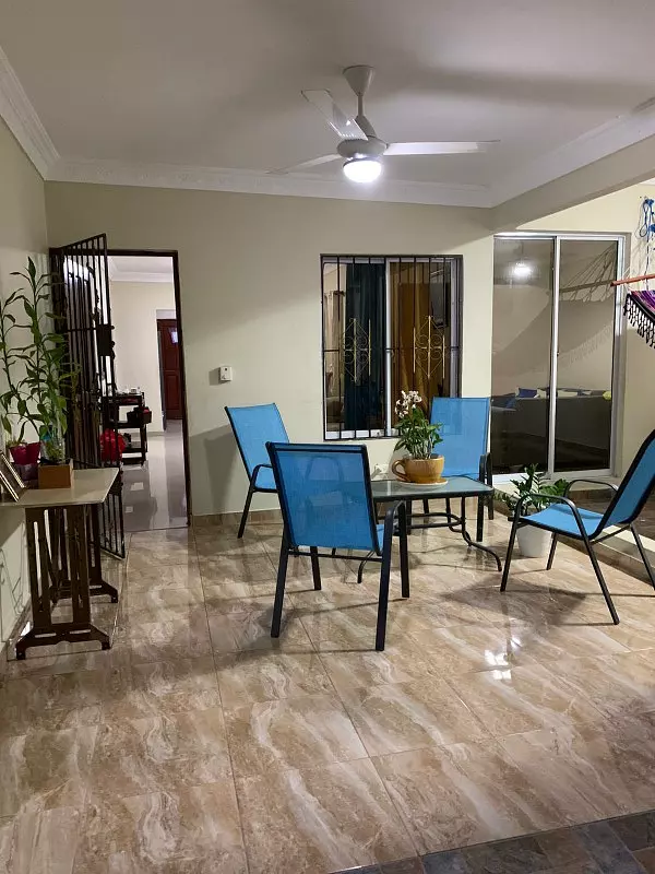 casas - Se vende casa próxima a la República de Colombiaprecio 1