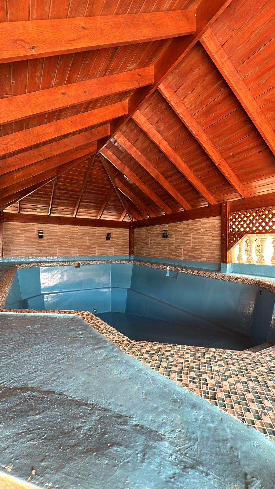 casas - Casa en venta con 4 Hab. piscina Mirador del este 5