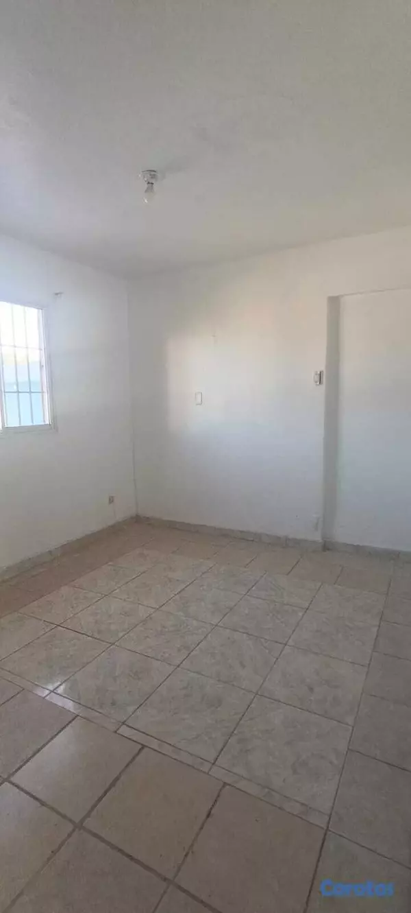 oficinas y locales comerciales - En Independencia, 105m2 ideal para local o tienda 5