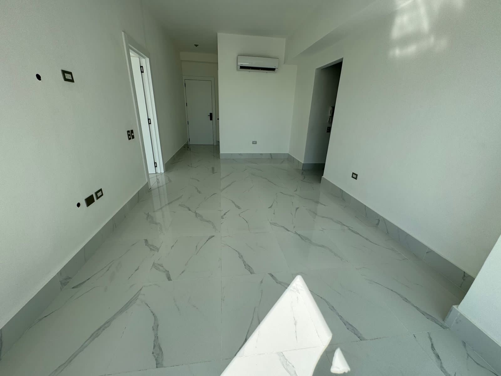 apartamentos - Alquila Apartamento con Linea Blanca, Nuevo! en el 8