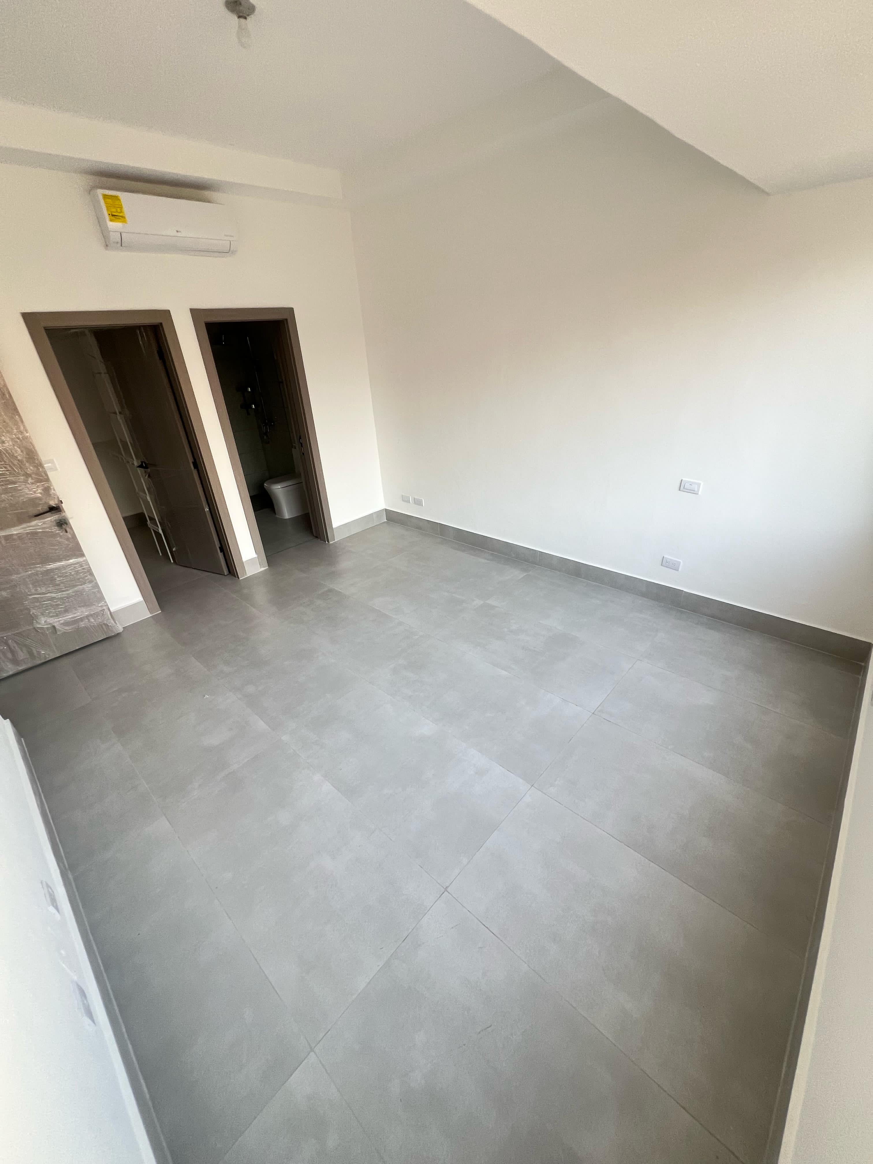 apartamentos - Alquiló naco dos hab 2.5 baños dos parqueos balcón 3