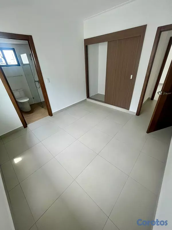 apartamentos - Apartamento en alquiler en Evaristo Morales – Dist 14