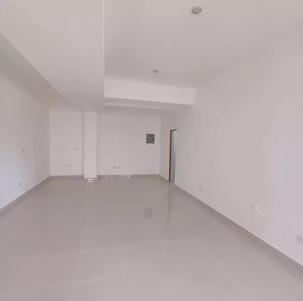 oficinas y locales comerciales - Alquiler local céntrico en el Mirador  2