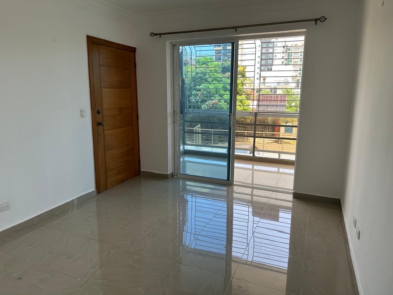 apartamentos - venta de apartamento en Alma Rosa 1 2do piso con 125mts Santo Domingo este   6