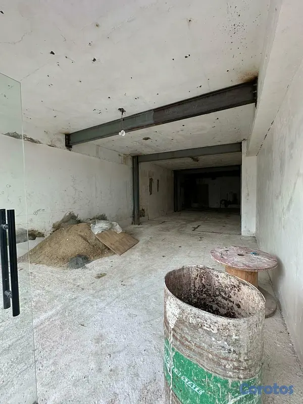 oficinas y locales comerciales - Local Comercial en Primer Nivel - 110mts - Sector  1