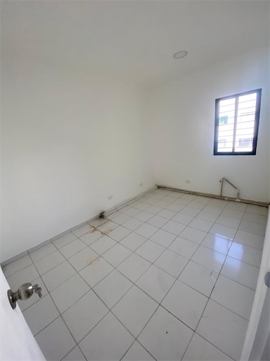oficinas y locales comerciales - Local en venta en Gazcue 4