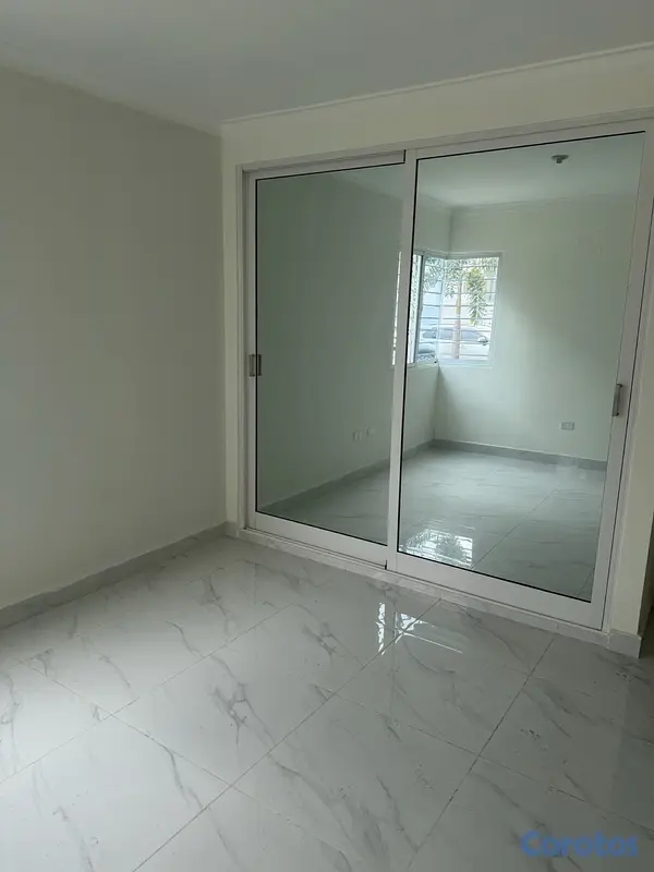apartamentos - De oportunidad vendo en la autopista san Isidro 11