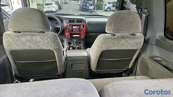 jeepetas y camionetas - Nissan patrol v6 2001 4