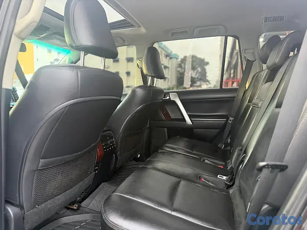 jeepetas y camionetas - Toyota Land Cruiser Prado VXL TurboDiesel 2015  4
