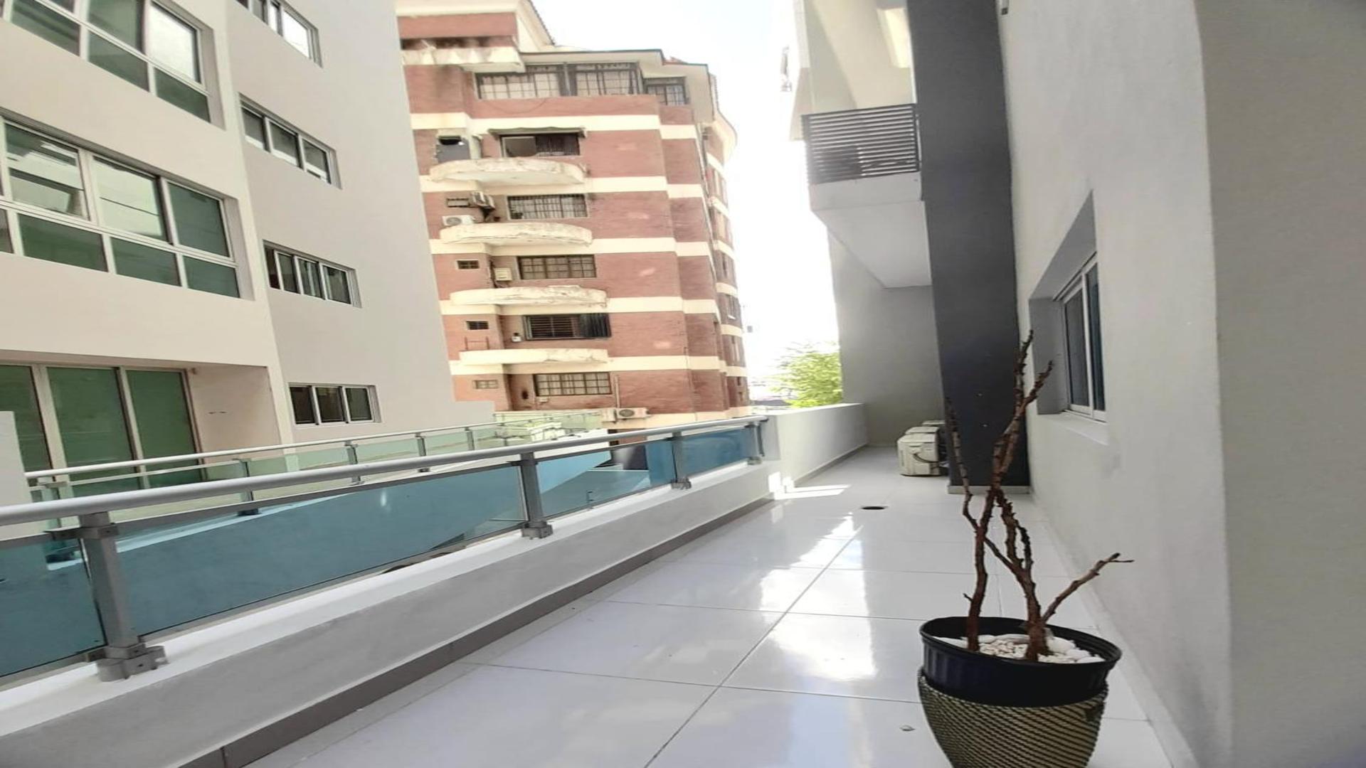 apartamentos - Se vende apartamento en Naco. 8