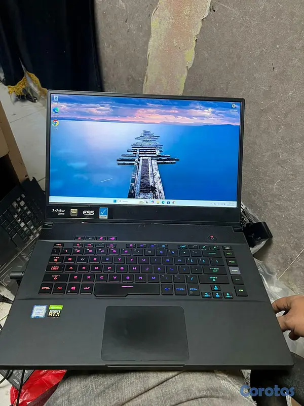 computadoras y laptops - Asus Rog Zephyrus M15 GU502GV/ I7-9750H @2.60Ghz / 1
