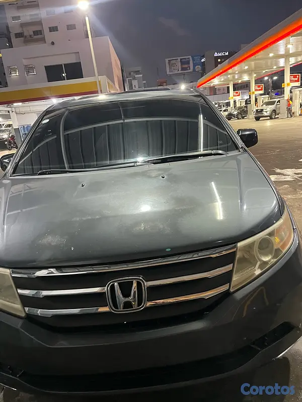jeepetas y camionetas - Honda Odyssey 2011 Touring  9
