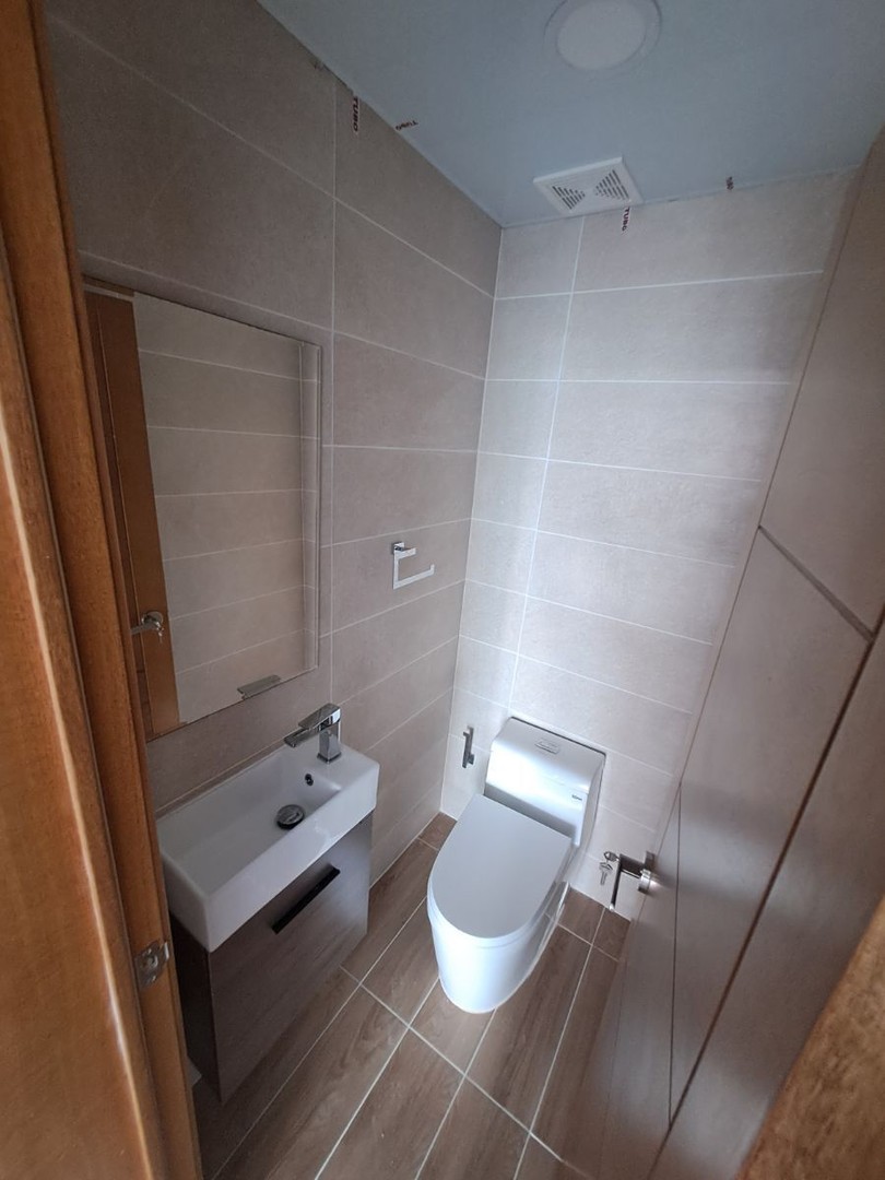 apartamentos - Apartamento Nuevo 2do piso con terraza en  Evaristo  Morales  2