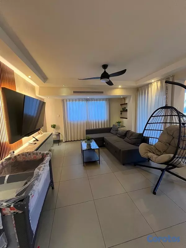apartamentos - vendo avenida independencia tercer nivel tres habitaciones 2.5 baños dos parqueo 8