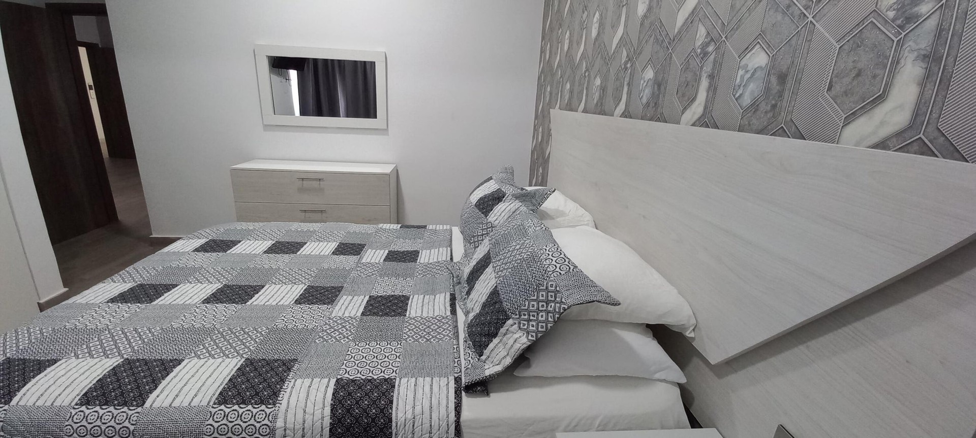 apartamentos - Evaristo Morales  Apartamento muy bien amueblado de una habitación. 4