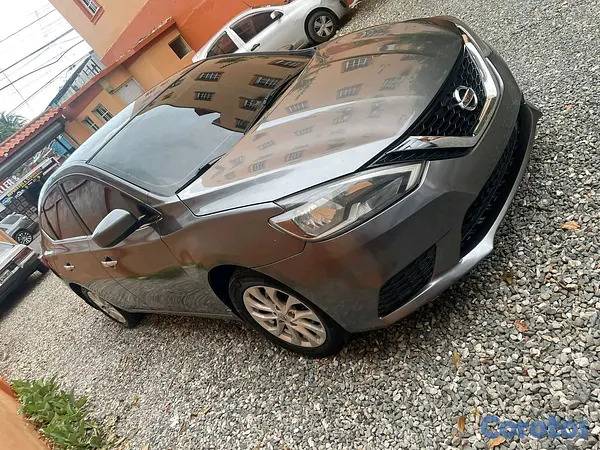 carros - Nissan sentra sv 2018 9