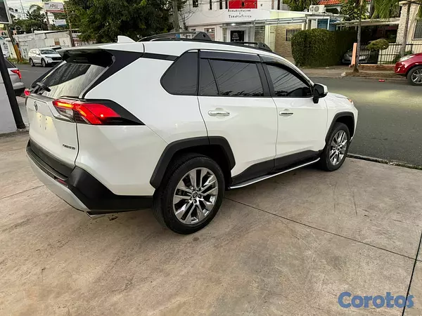 jeepetas y camionetas - toyota rav4 2021 limited  10