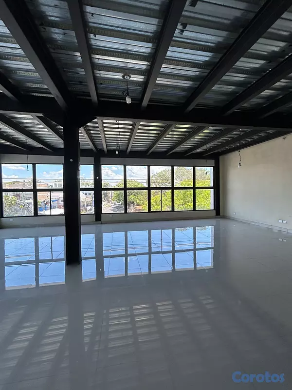 oficinas y locales comerciales - Edificio en Alquiler en el Ensanchez la Fe 4
