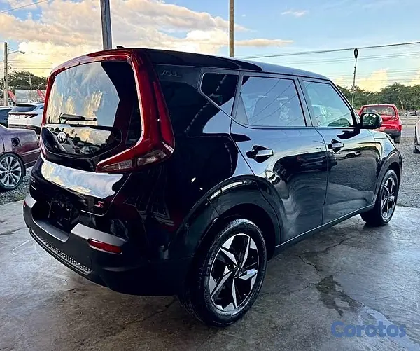 jeepetas y camionetas - Kia Soul S 2020  5