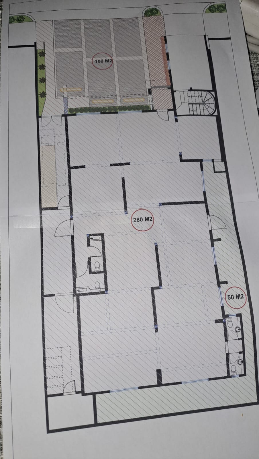 oficinas y locales comerciales - Alquilo local 1er piso 330 mts  en Naco 9