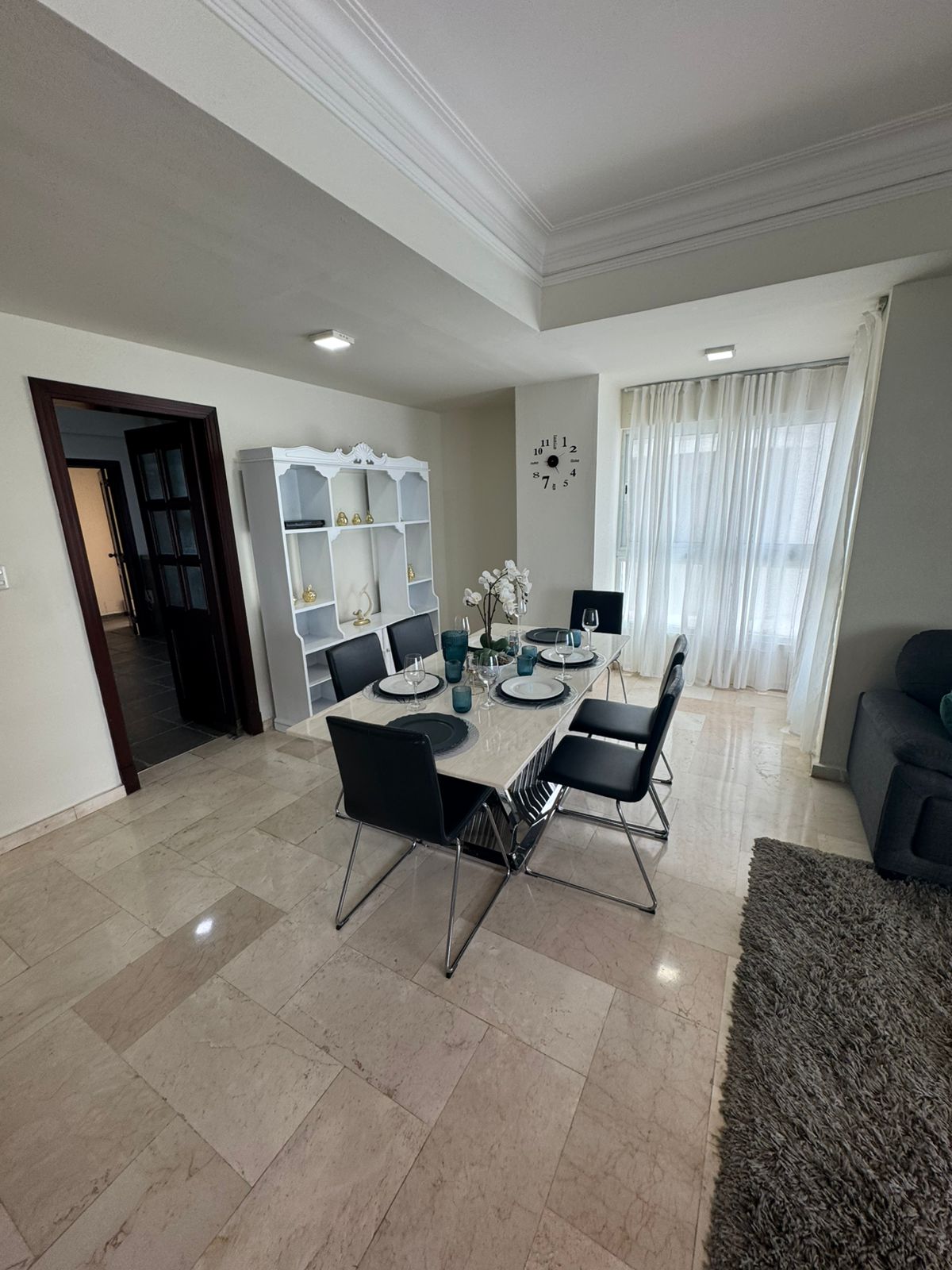 apartamentos - VENDO O ALQUILO Amueblado Full Piso 5 En Piantini 5