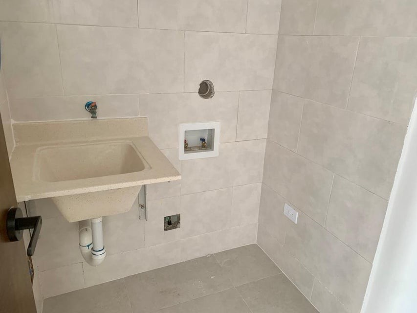 apartamentos - Apartamento en alquiler #24-1372 de 1 habitación, balcón, piscina, terraza, segu 5