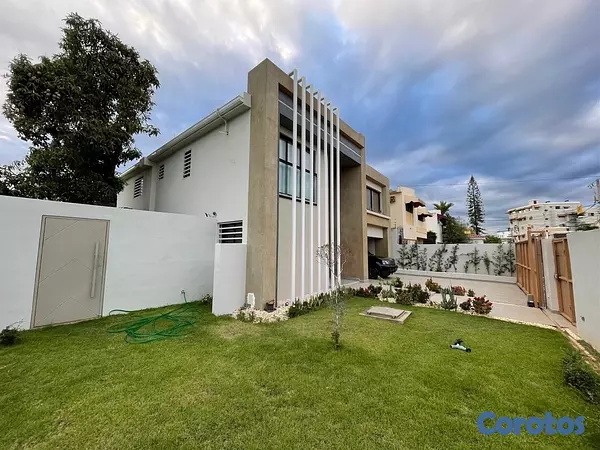 casas - Casa en los Restauradores  3