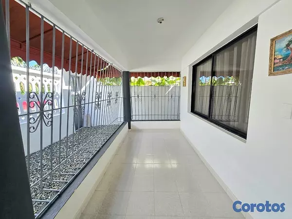 casas - venta de casa en la autopista de san isidro brisa oriental Santo Domingo este  7
