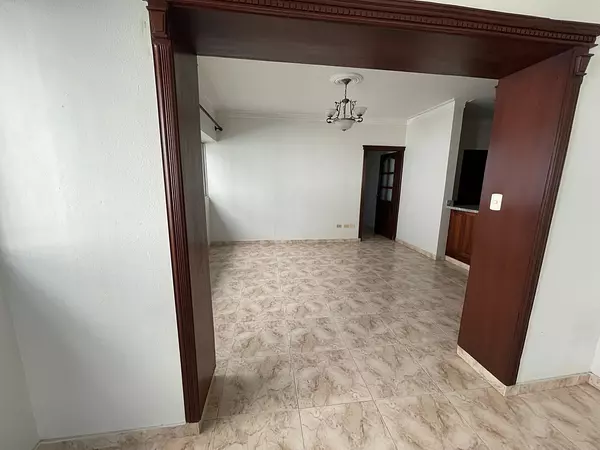 apartamentos - Apartamento de 3 Habitaciones, Renacimiento 4