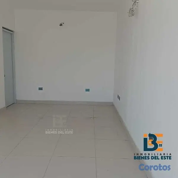 oficinas y locales comerciales - Se Renta Local Comercial en Barrio México, proximo 4