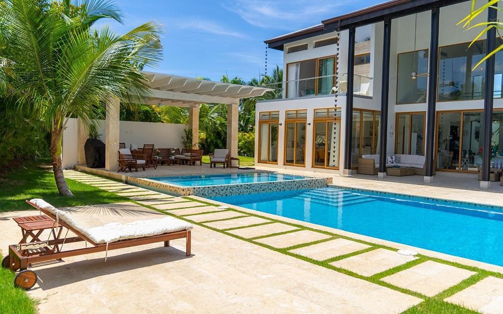 casas vacacionales y villas - Esplendida Villa de Venta en Casa de Campo  0