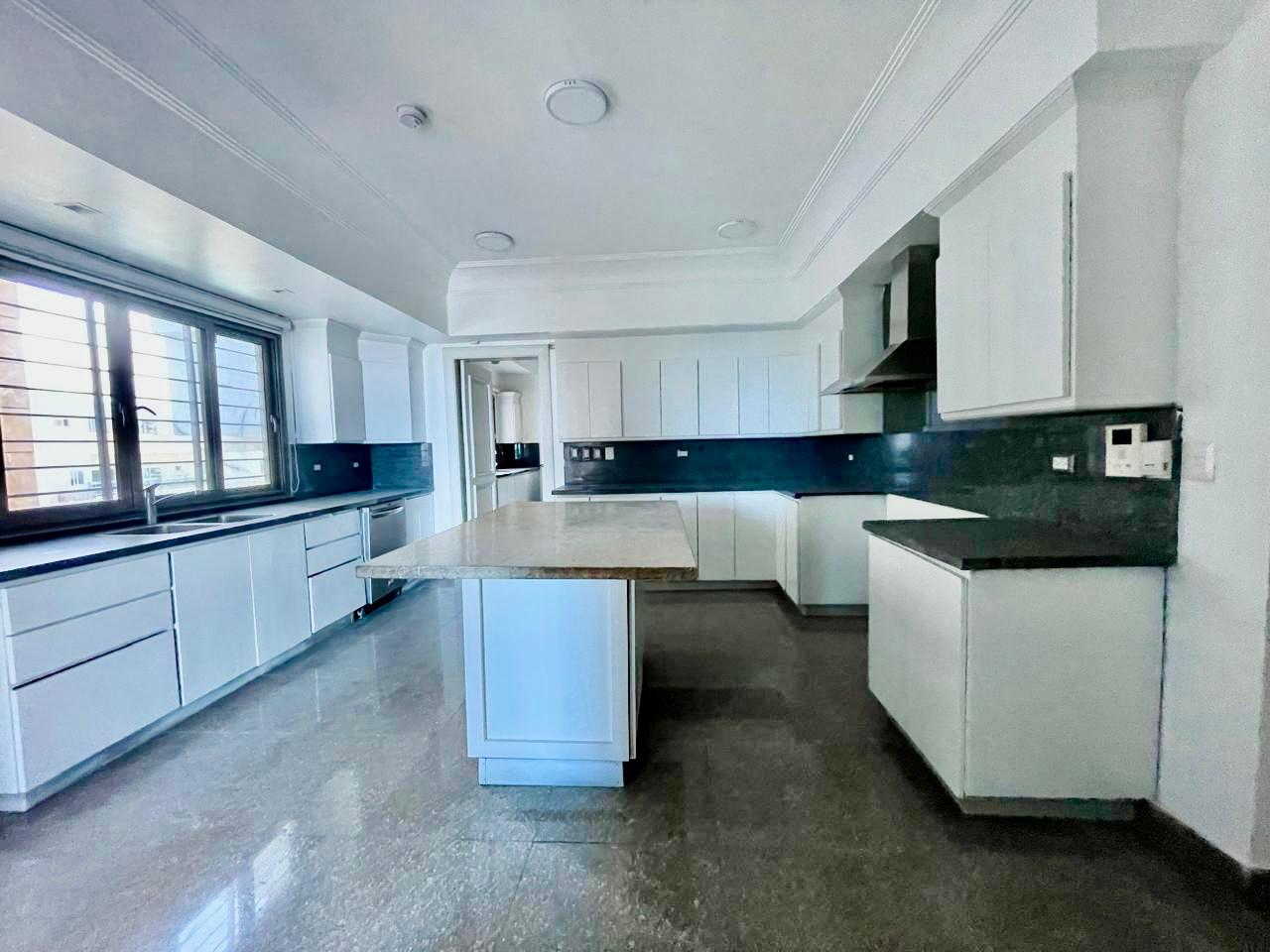 apartamentos - Apartamento en la Anacaona de 4 habitacionesy 4pq 5