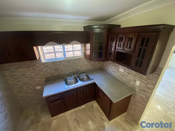 casas - CASA DE DOS NIVELES EN VENTA EN SANTIAGO DE LOS CABALLEROS  4
