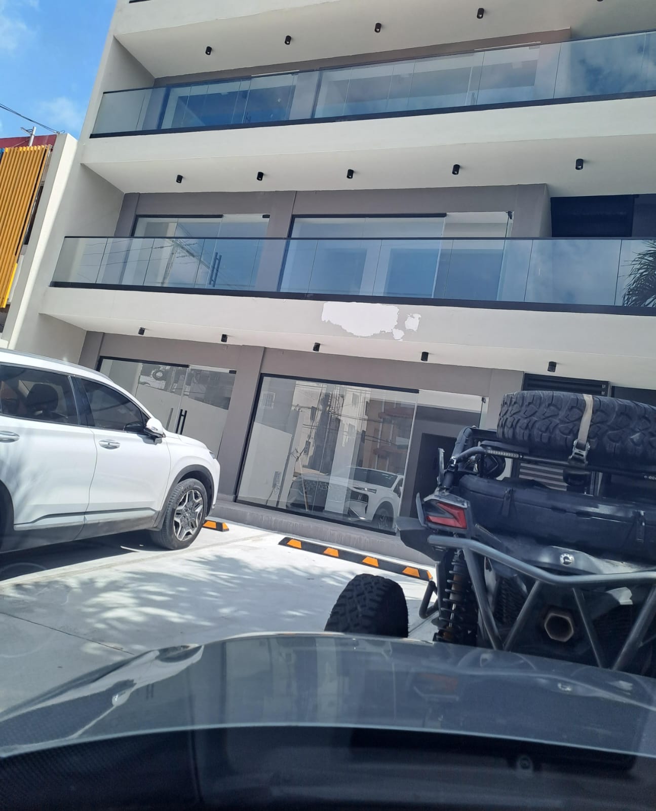 oficinas y locales comerciales - Alquilo local 1er piso 60 mts en arroyo hondo   2