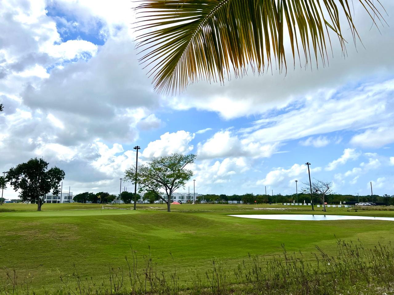 casas vacacionales y villas - Apartamento frente al campo de golf en Vistacana 2