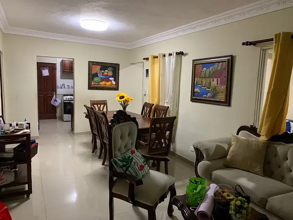 casas - Se vende casa próxima a la República de Colombiaprecio 4