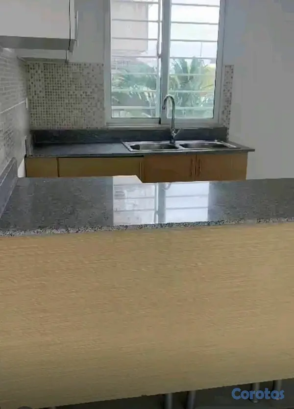 apartamentos - alquilo 2da con terraza en Terrazul 
25,000 
3 hab y 2 baños 7