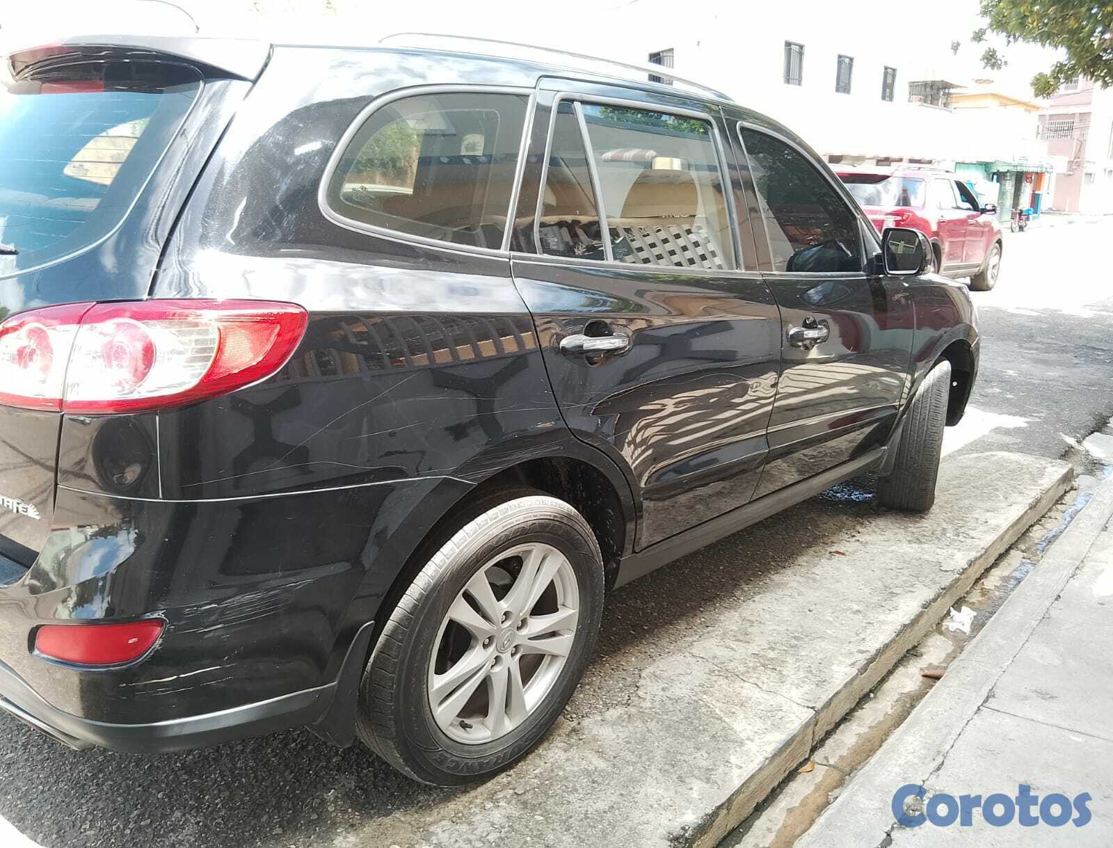 jeepetas y camionetas - VENDO HYUNDAI SANTA FE 2011. 7