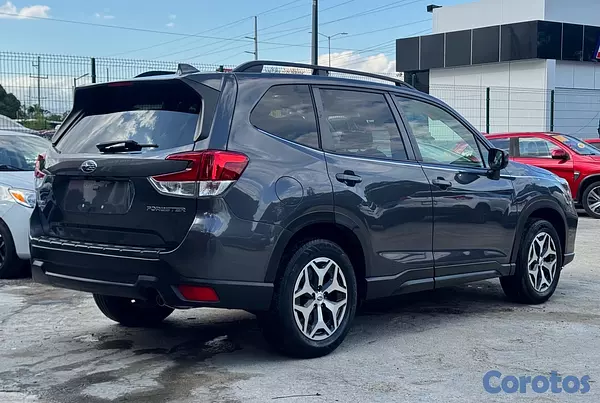 jeepetas y camionetas - Subaru Forester Premium 2020
 5
