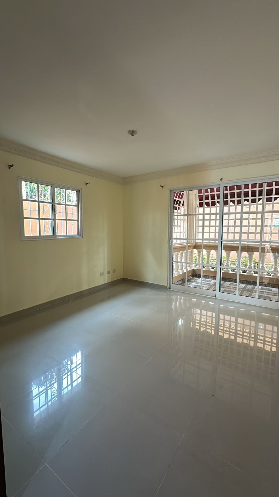 casas - Casa en venta con 4 Hab. piscina Mirador del este 8