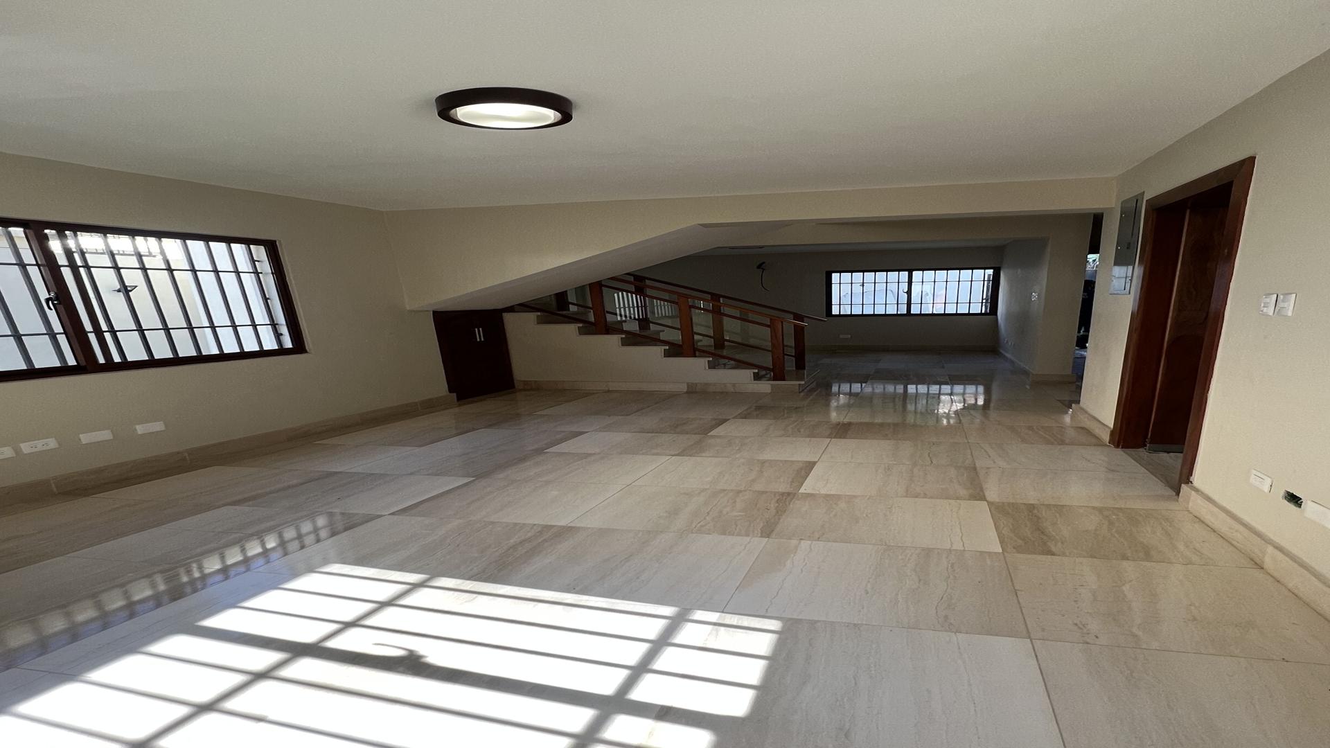 casas - Casa en Alquiler de 4 habitaciones en Paraiso 0