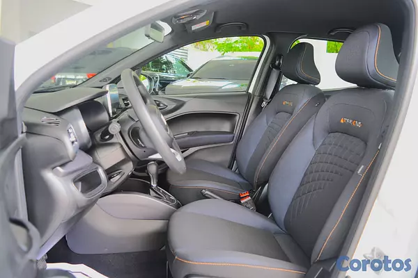 camiones y vehiculos pesados - Fiat ARGO TREKKING 6