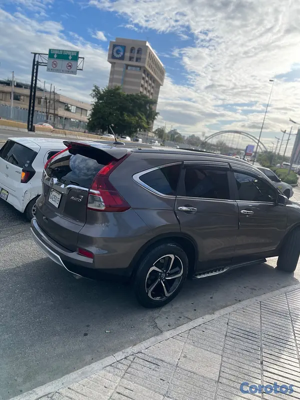 jeepetas y camionetas - Se vende honda CRV 2015 EX 4x4 AWD 15