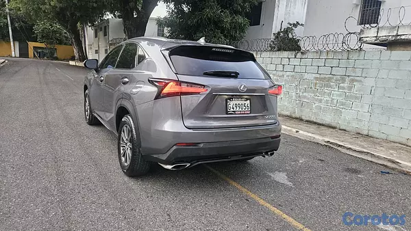 jeepetas y camionetas - lexus nx200t 5