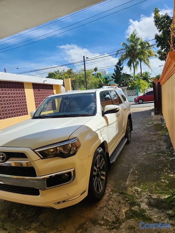 jeepetas y camionetas - Toyota 4Runner 2015 limited 3