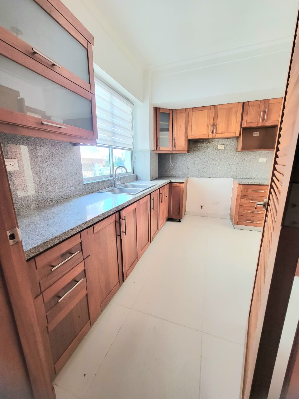 apartamentos - Alquiler de Apartamento en Los cacicazgos  2